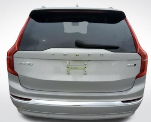 2023 Volvo XC90 B5 Plus