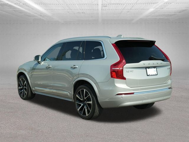 2023 Volvo XC90 B5 Plus