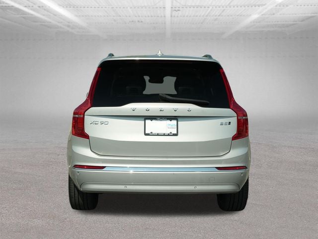 2023 Volvo XC90 B5 Plus