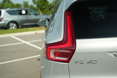 2025 Volvo XC40 B5 Plus Bright Theme