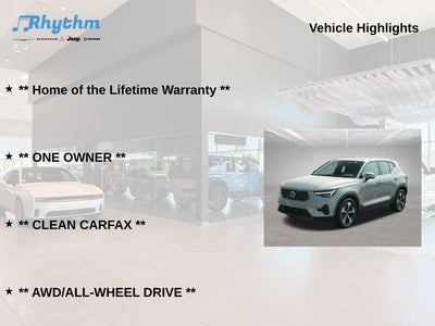 2025 Volvo XC40 B5 Plus Bright Theme